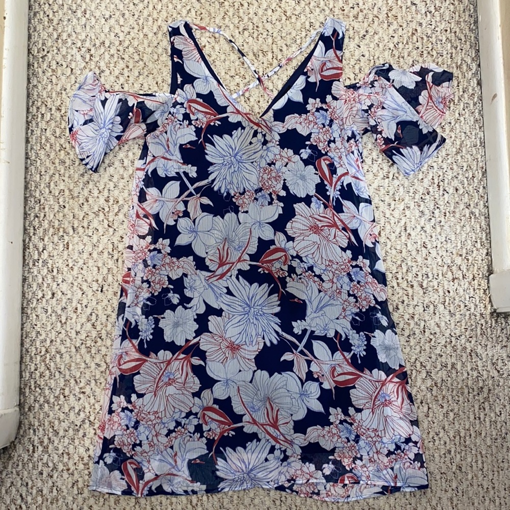 Cold Shoulder shift dress